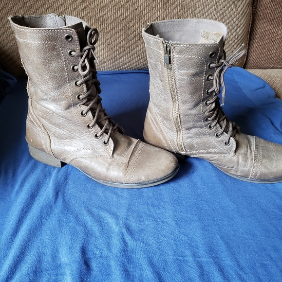 Steve Madden combat boots - Picture 2 of 7
